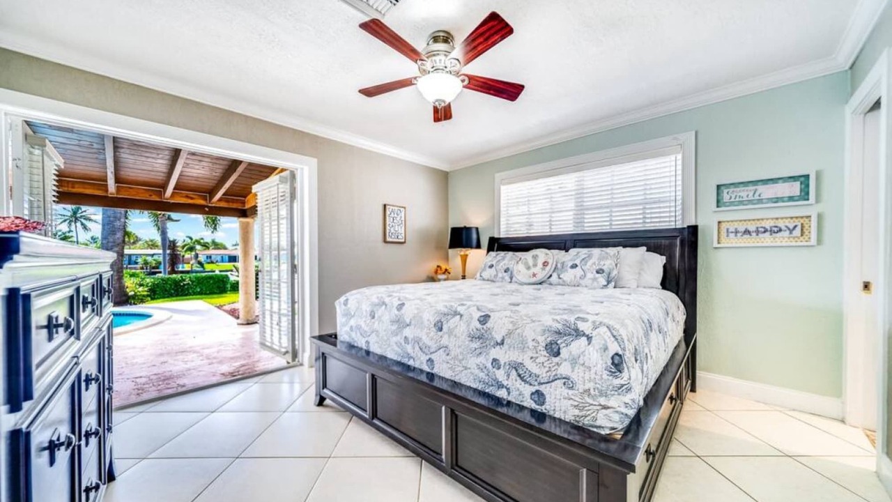 Photo of Bedroom in Cypress Lakes