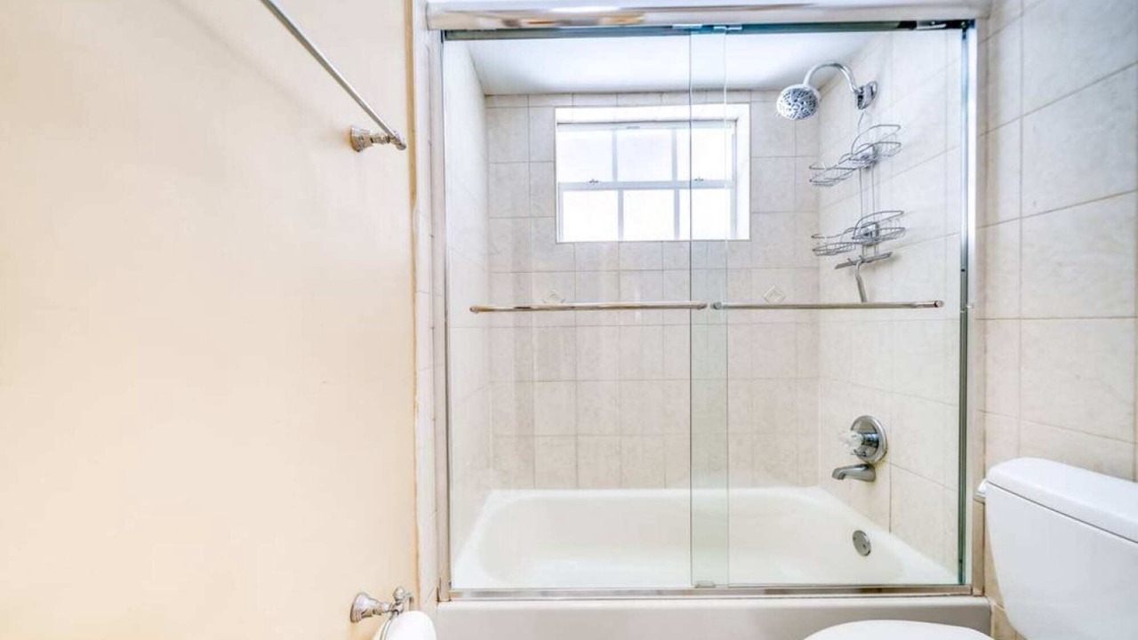 Photo of Bathroom in Cypress Lakes