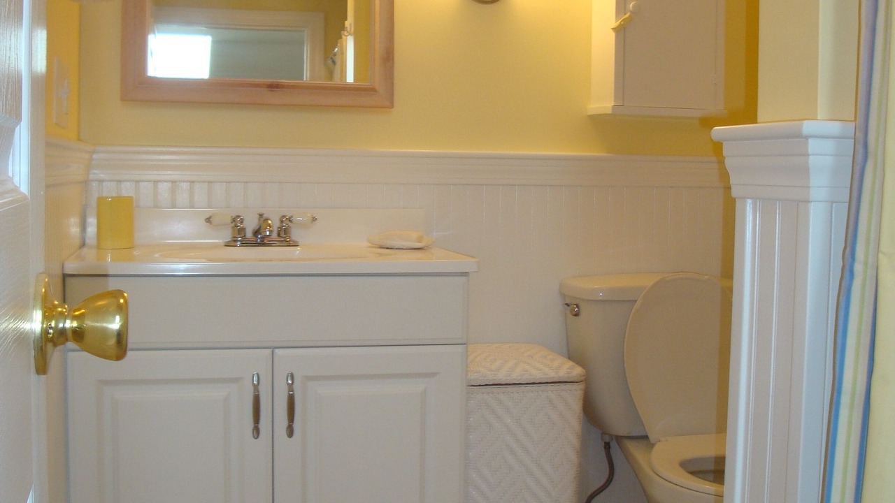 Photo of Bathroom in Waquoit Village