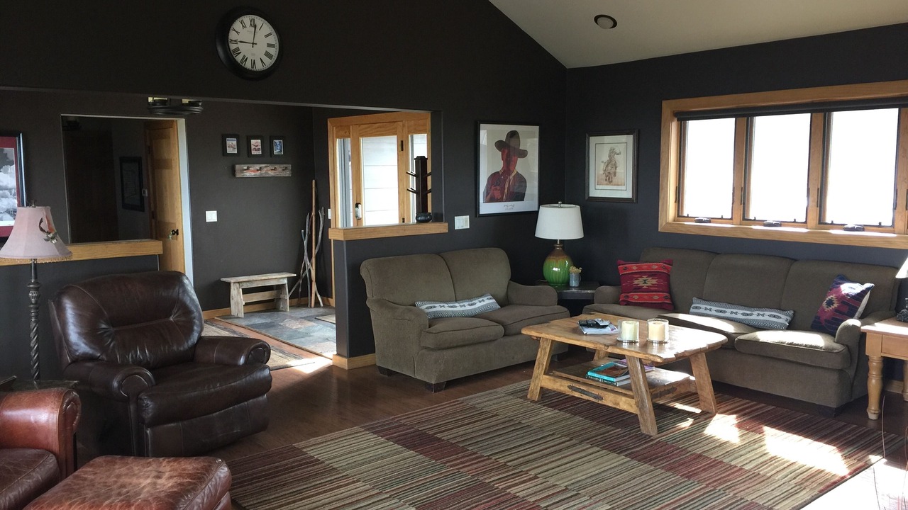 Photo of Livingroom in Cedar Mountain Heights