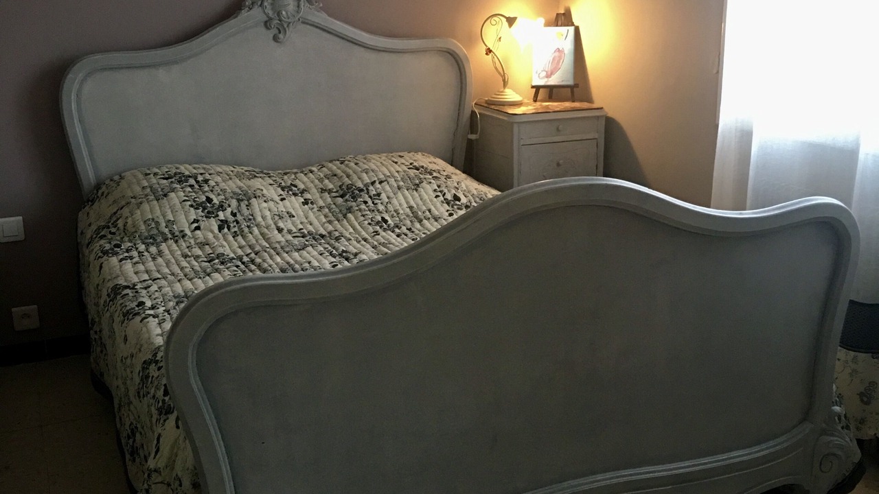 Photo of Bedroom in Montaren-et-Saint-Mediers