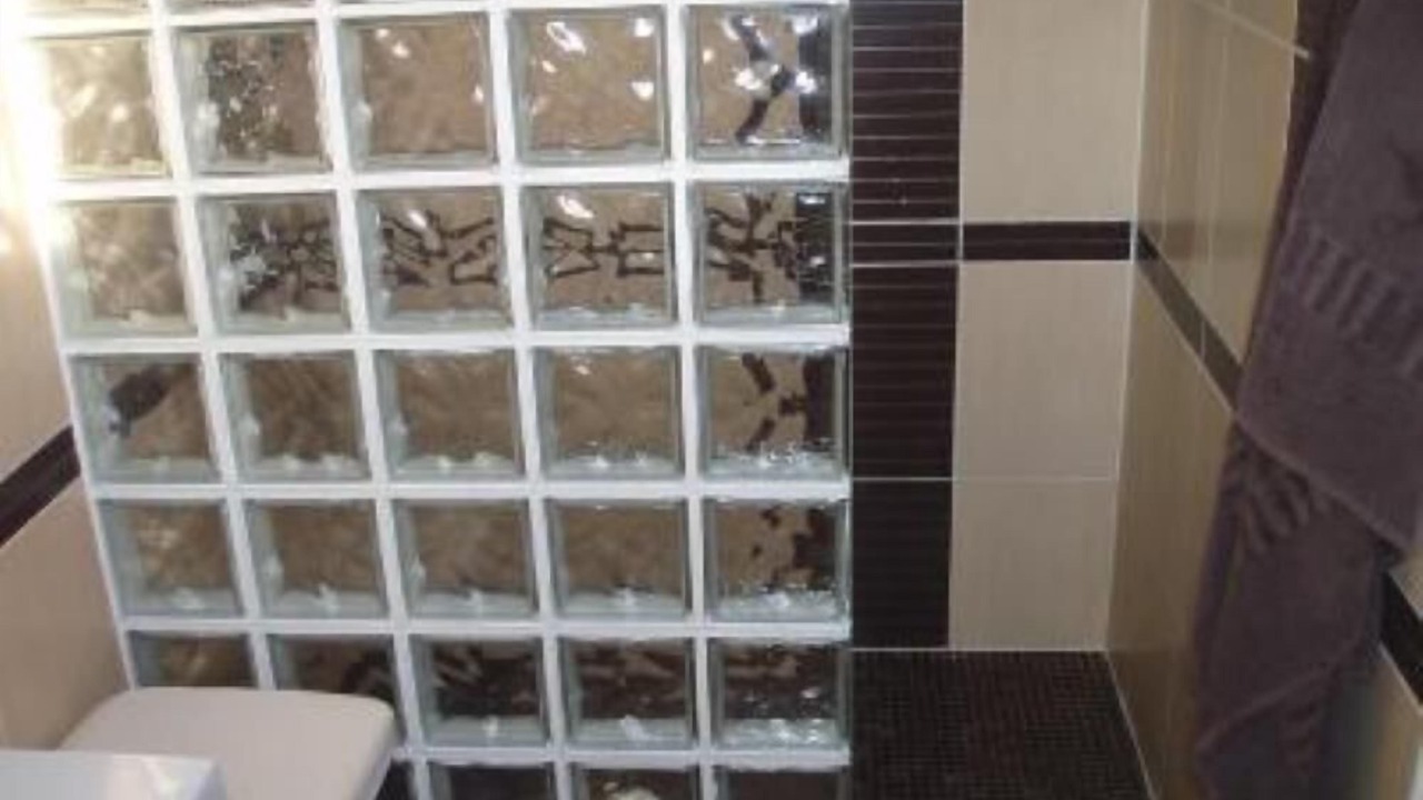 Photo of Bathroom in Valros