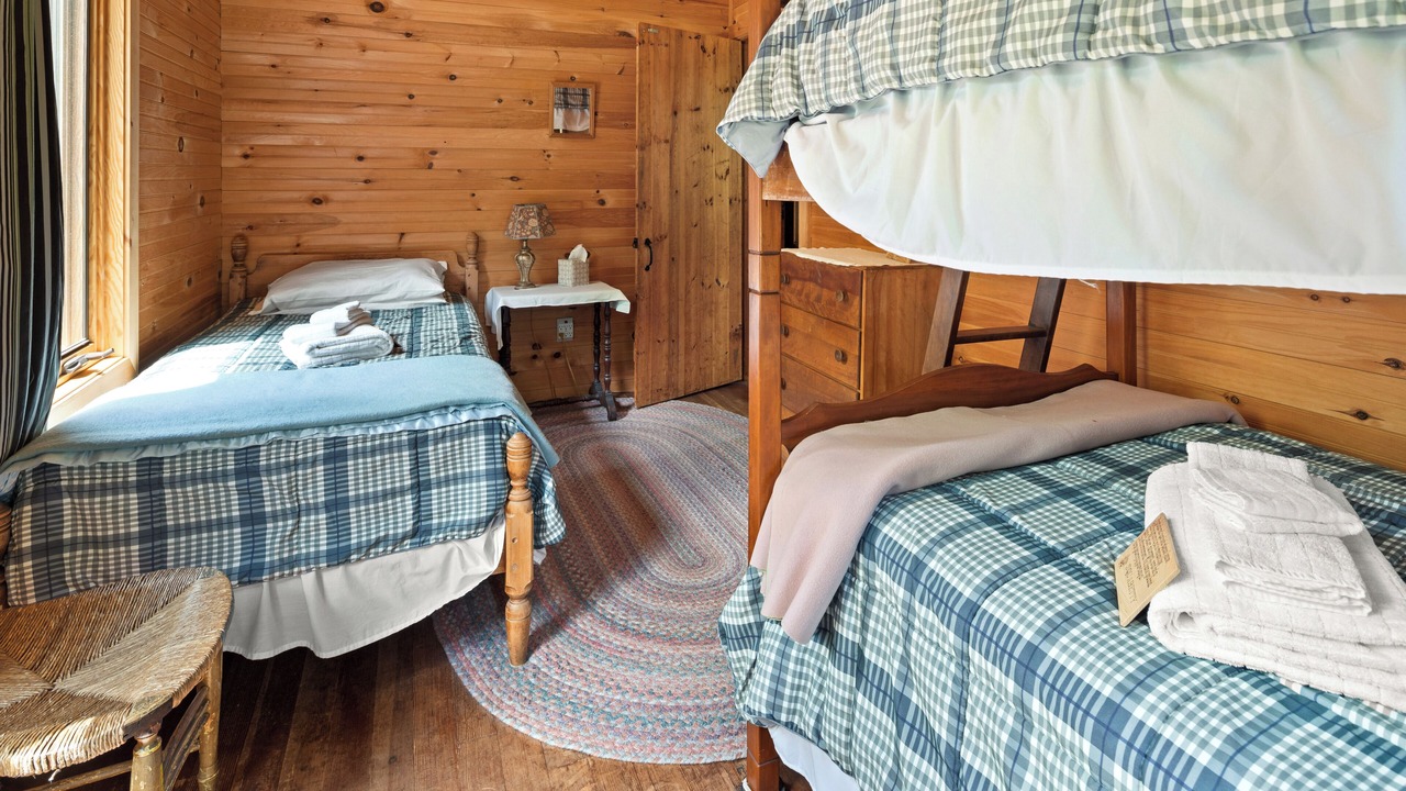 Photo of Bedroom in Underhill