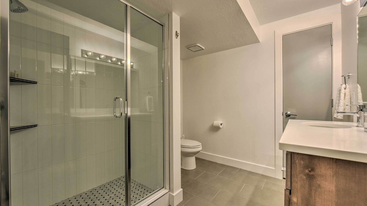 Photo of Bathroom in Cottonwood Heights