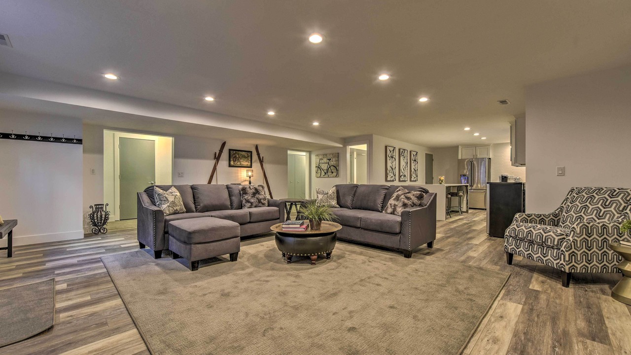 Photo of Livingroom in Cottonwood Heights