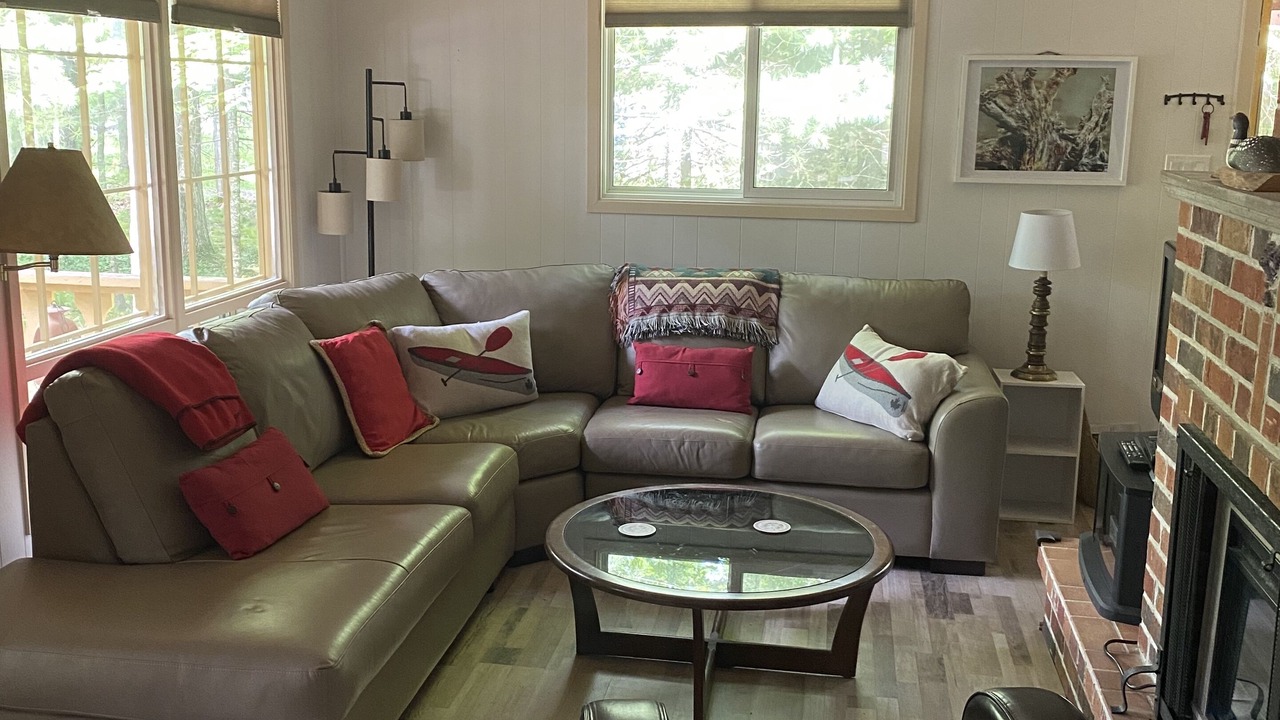 Photo of Livingroom in Tiny