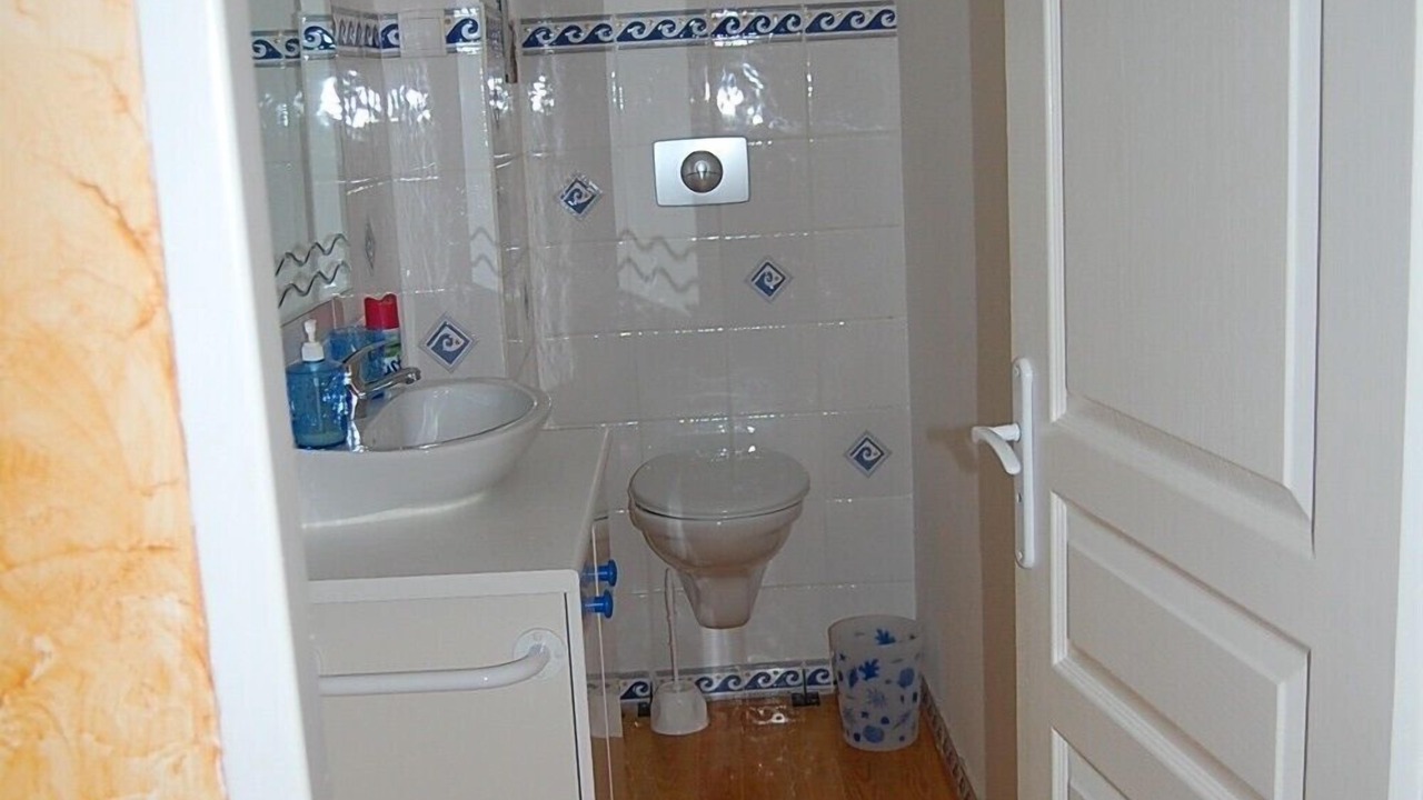 Photo of Bathroom in Caraman