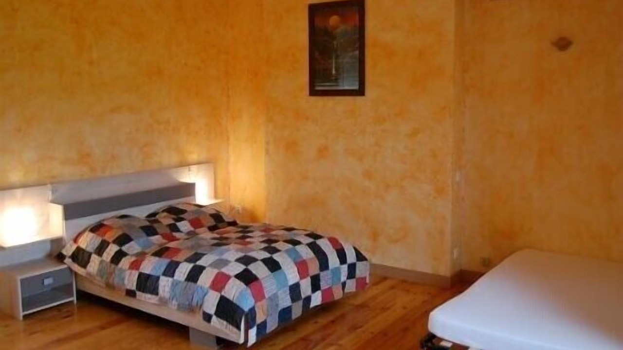 Photo of Bedroom in Caraman