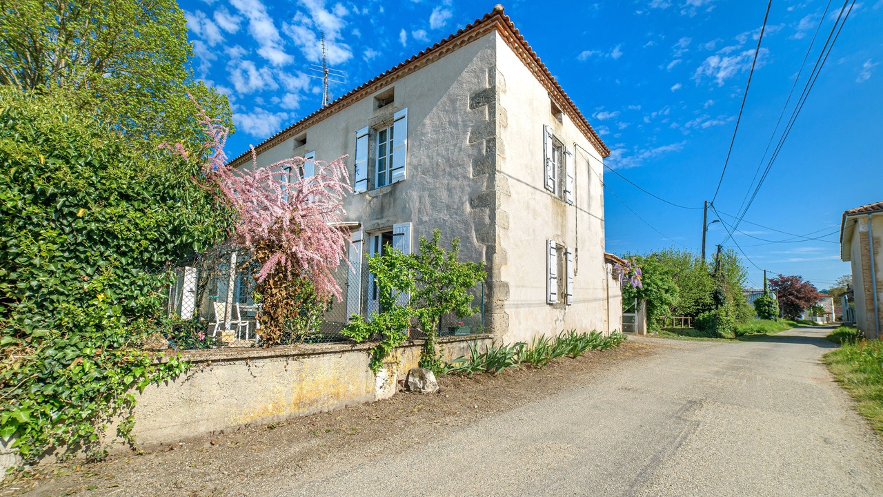 Photo of Outdoor in Feugarolles