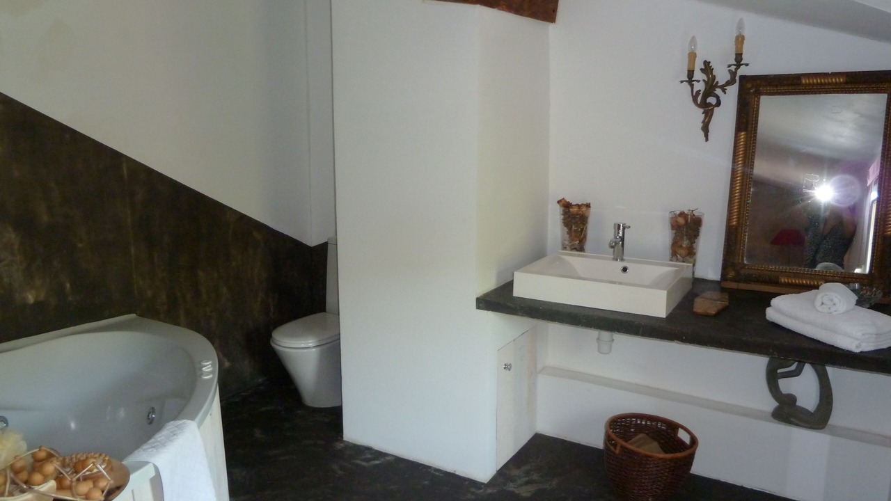 Photo of Bathroom in Lagrasse