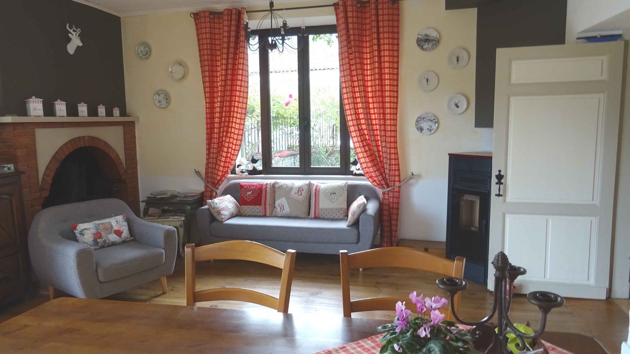 Photo of Livingroom in Salechan