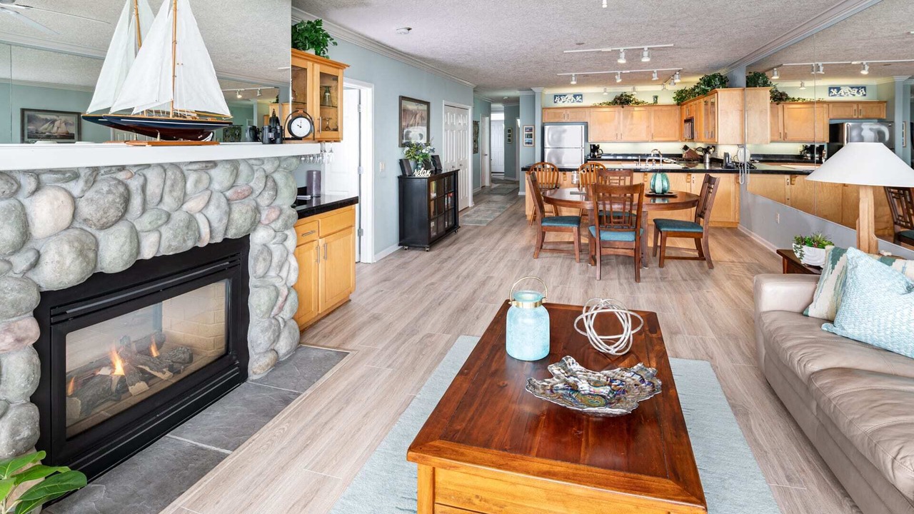 Photo of Livingroom in Depoe Bay