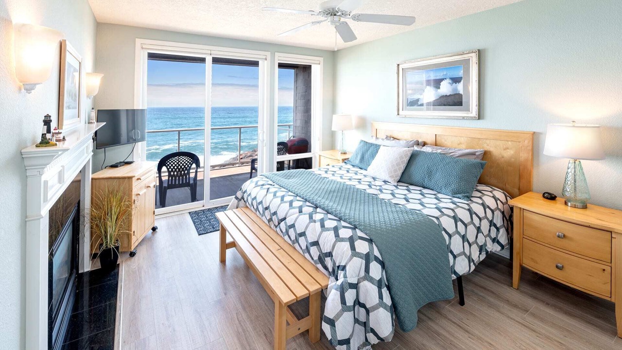 Photo of Bedroom in Depoe Bay