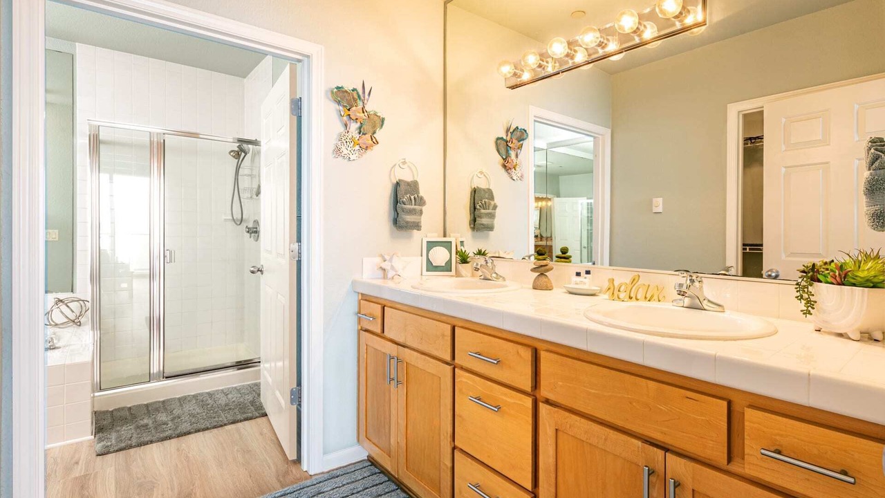 Photo of Bathroom in Depoe Bay