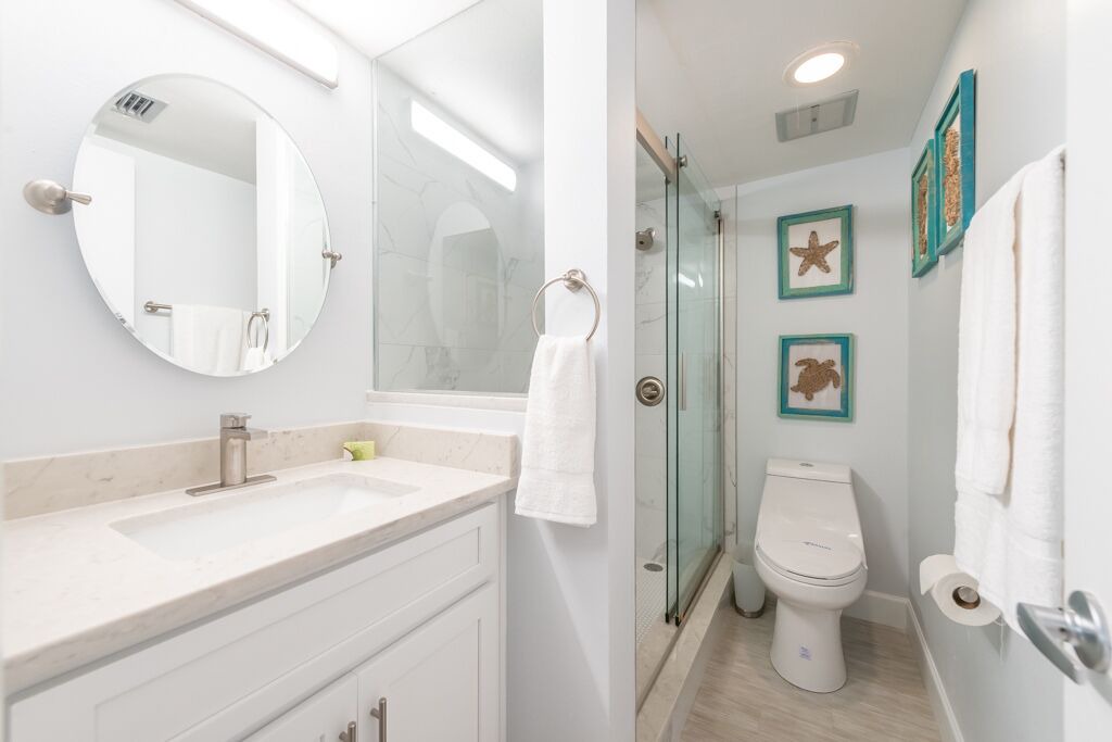 Photo of Bathroom in Avon By The Sea