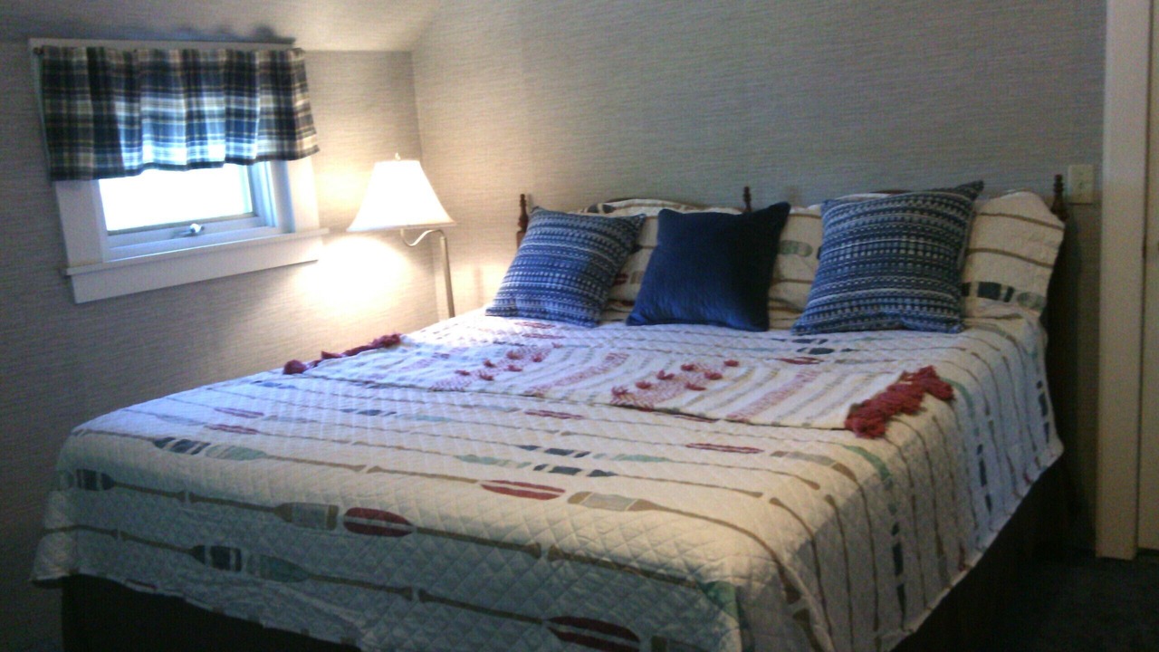 Photo of Bedroom in Winnisquam