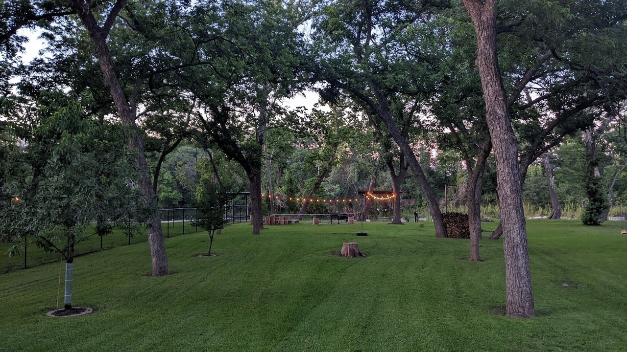 Photo of Others in Seguin