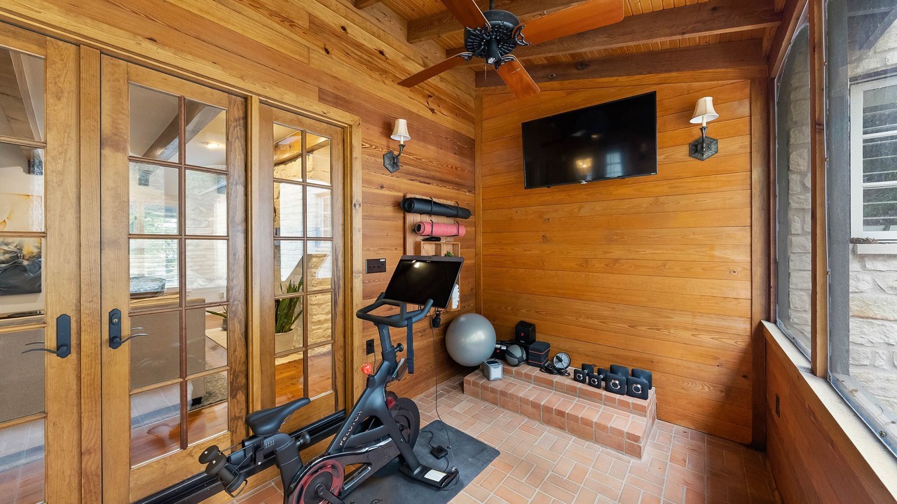 Photo of Bedroom in Rivercrest