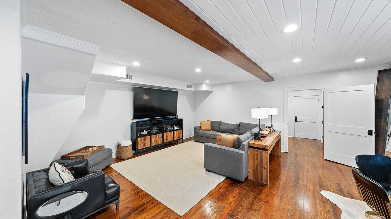 Photo of Bedroom in Rivercrest