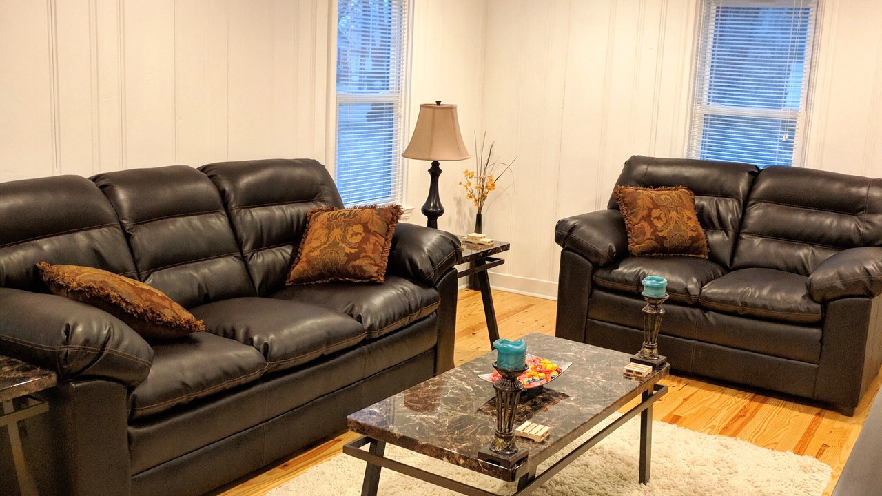 Photo of Bedroom in Raytown