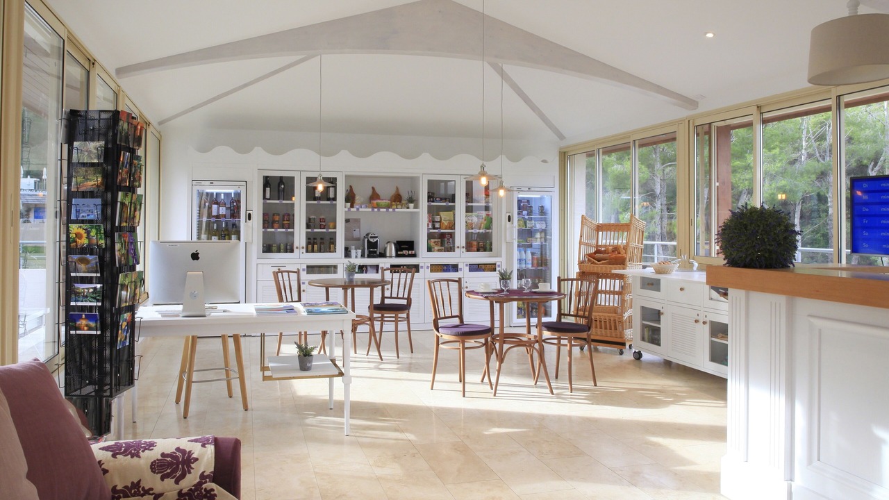 Photo of Others in La Madrague