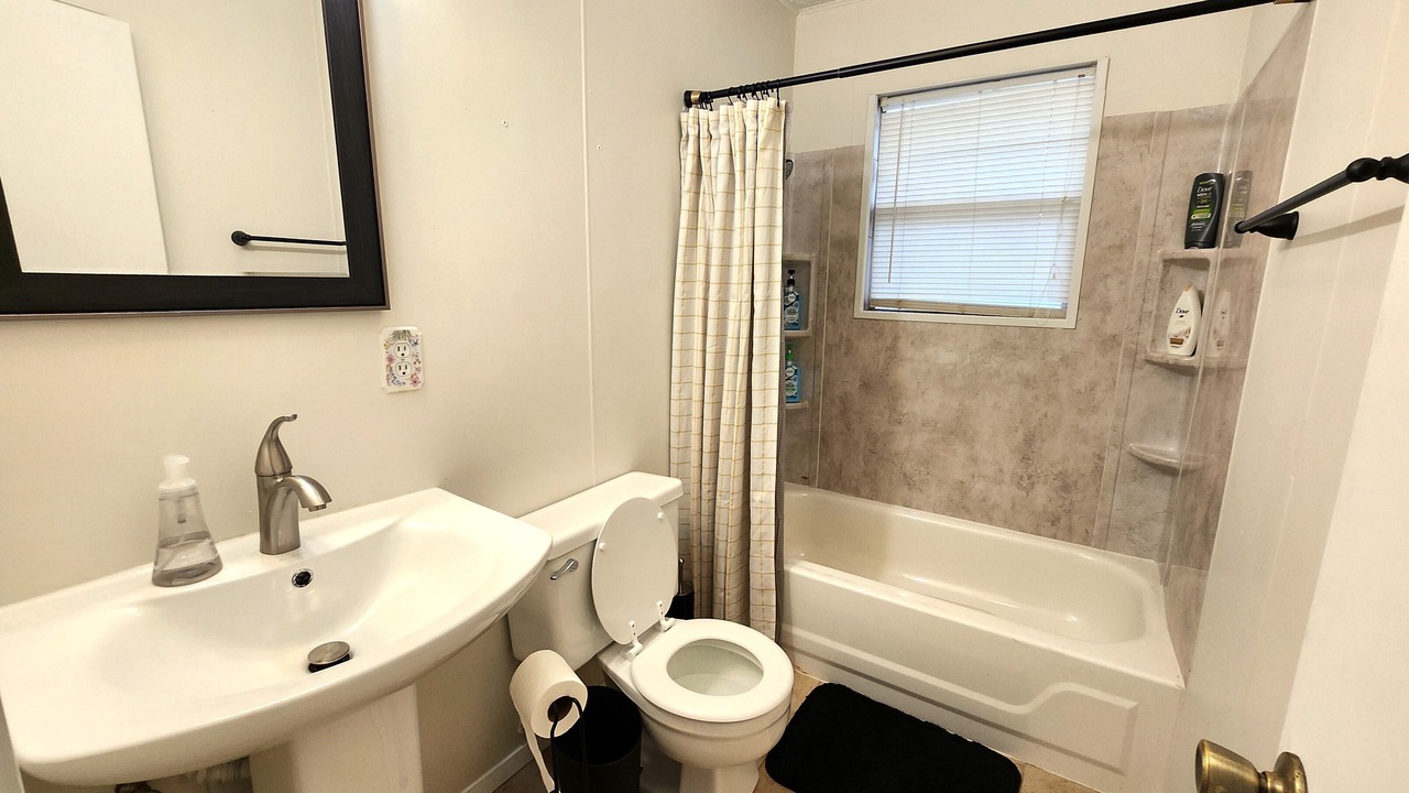 Photo of Bathroom in Eastland