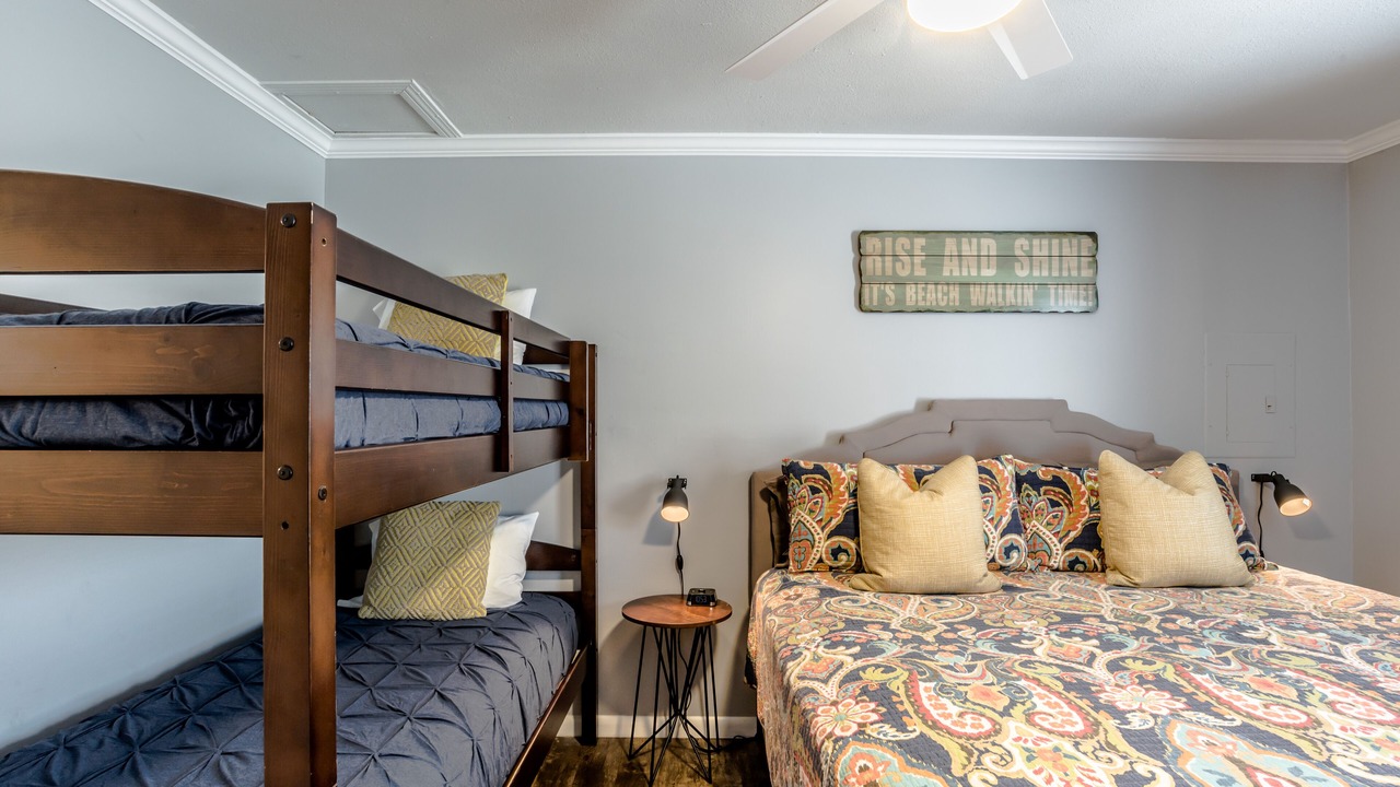 Photo of Bedroom in Gulf Shores