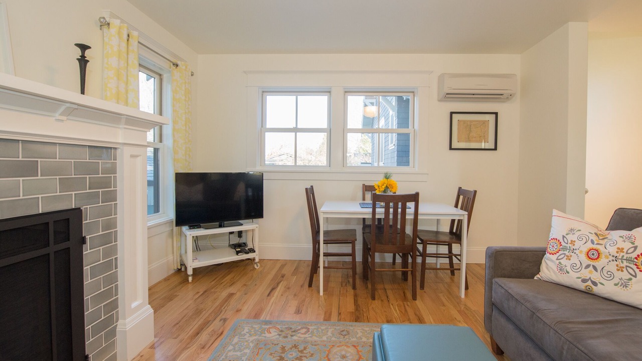 Photo of Livingroom in Sellwood-Moreland