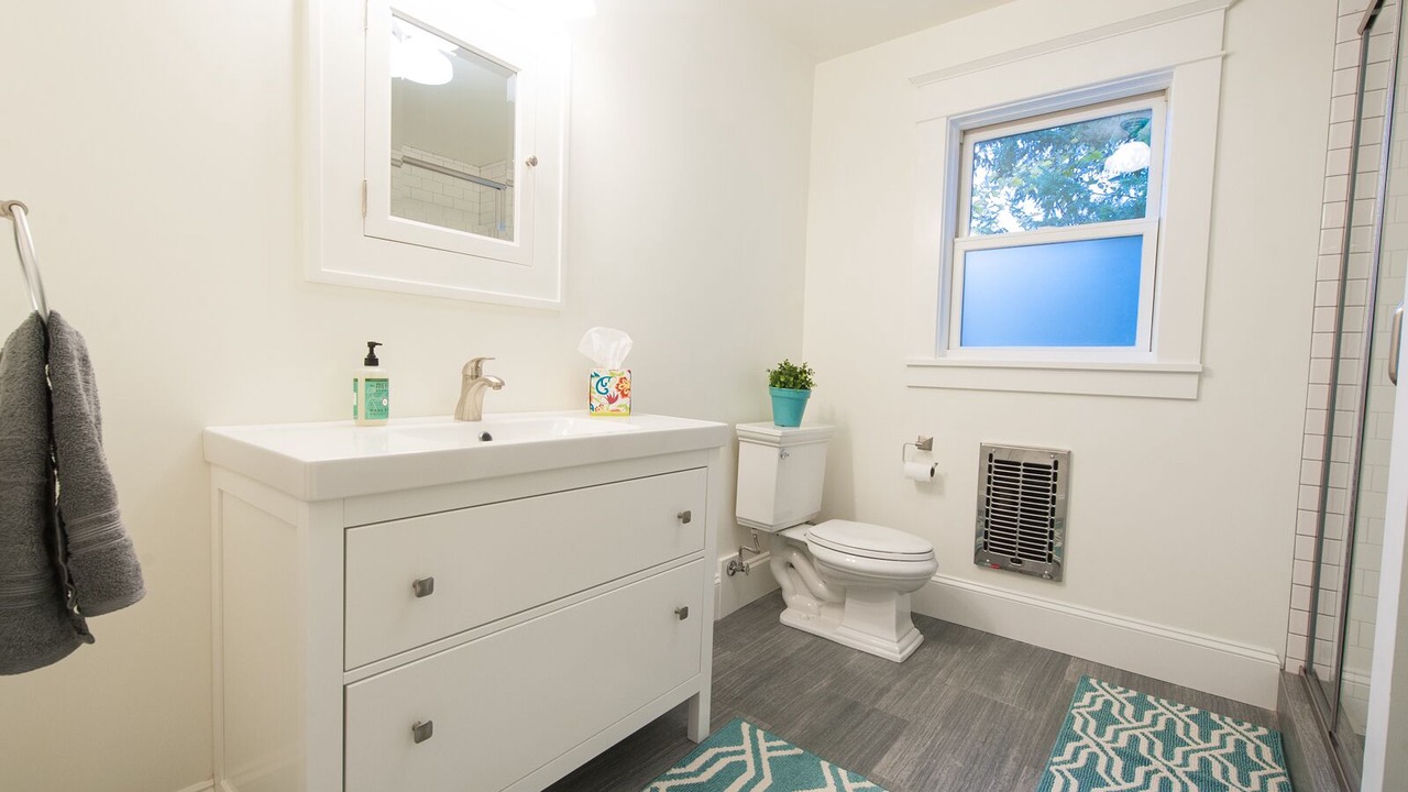 Photo of Bathroom in Sellwood-Moreland