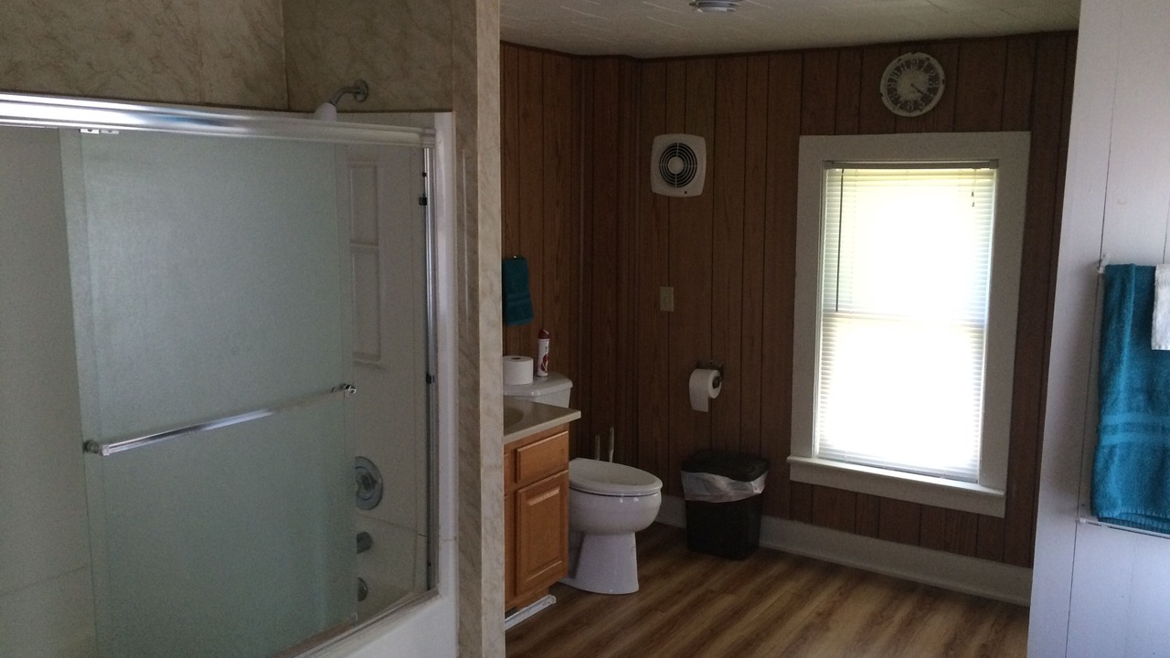 Photo of Bathroom in Ontario