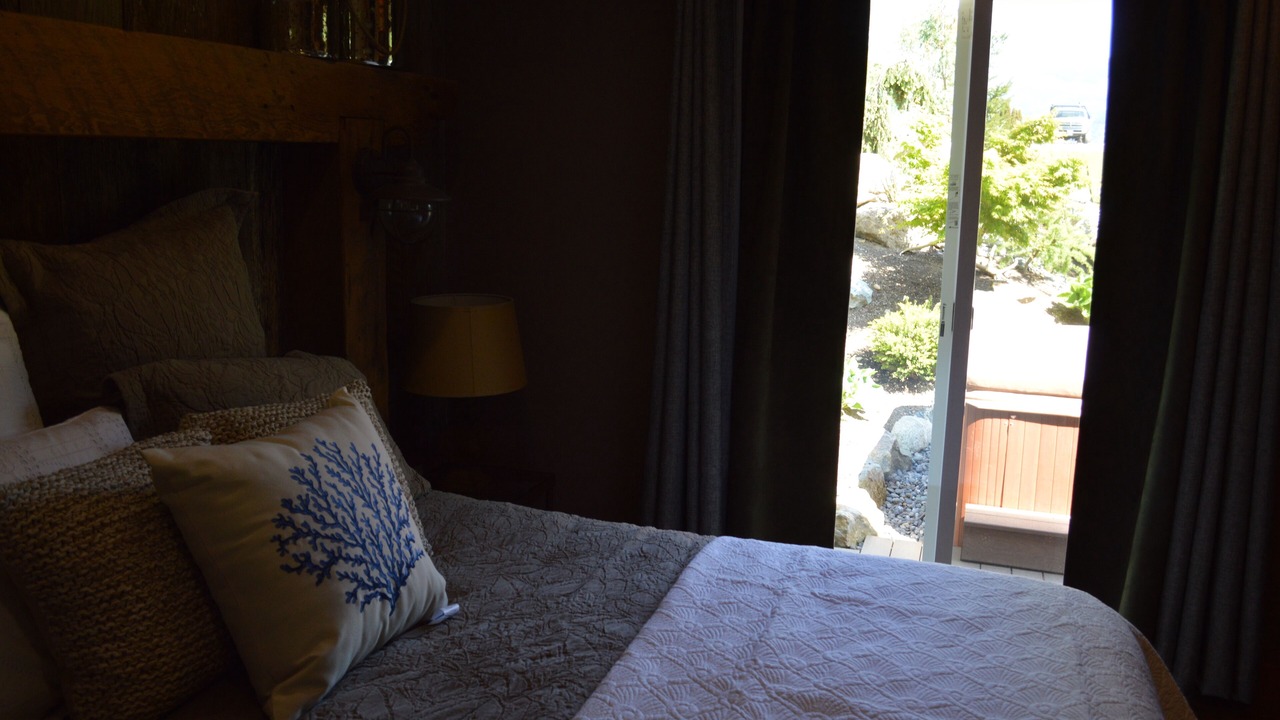 Photo of Bedroom in Clear Lake