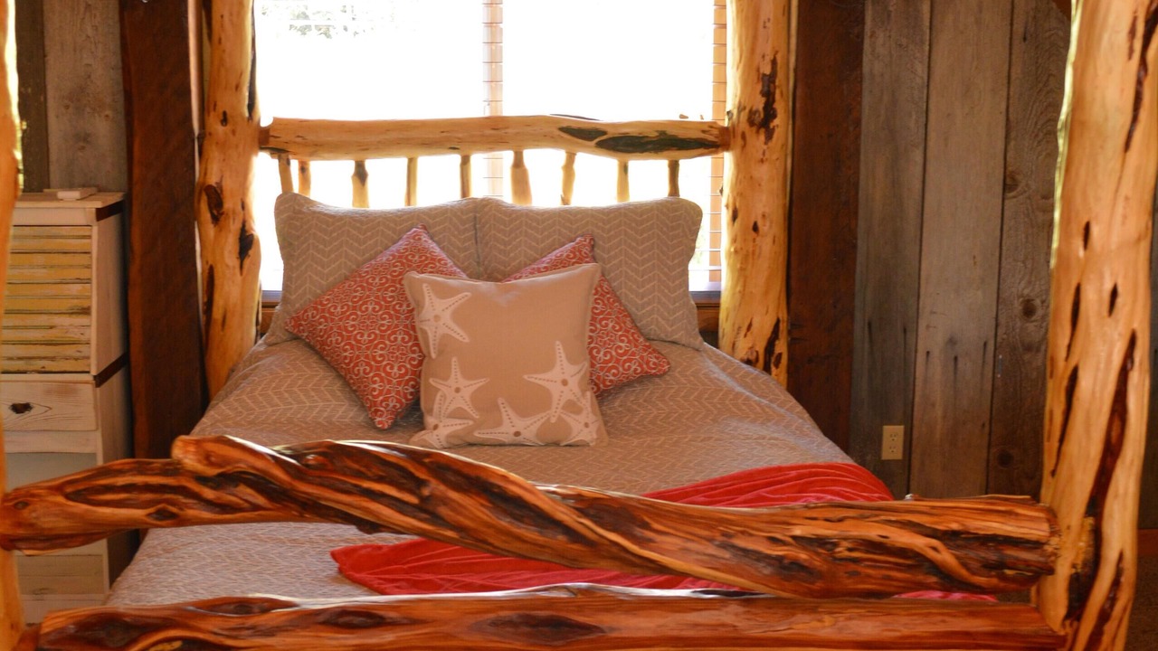 Photo of Bedroom in Clear Lake