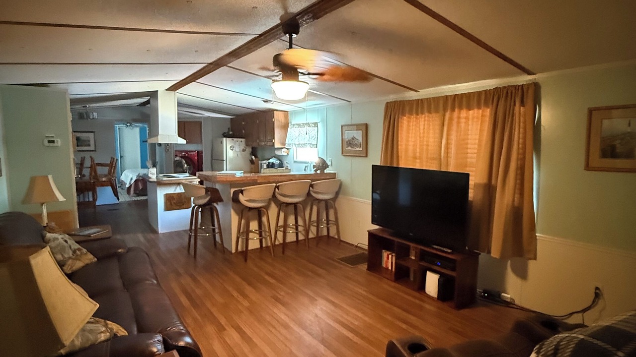 Photo of Livingroom in Tranquil Harbour