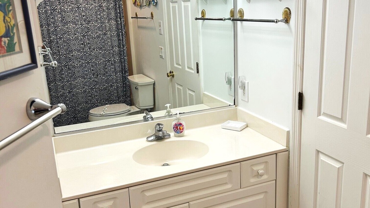 Photo of Bathroom in Emerald Isle