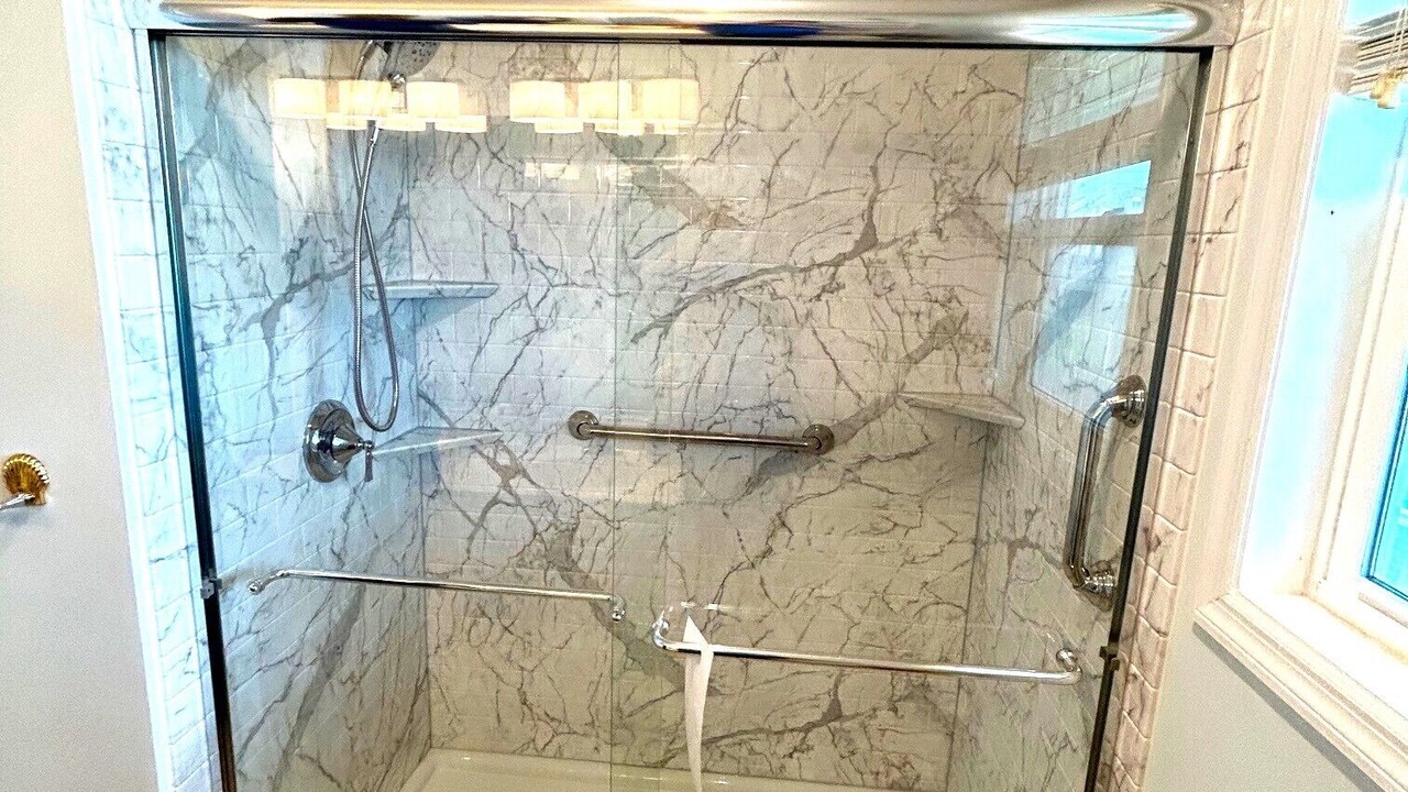 Photo of Bathroom in Emerald Isle