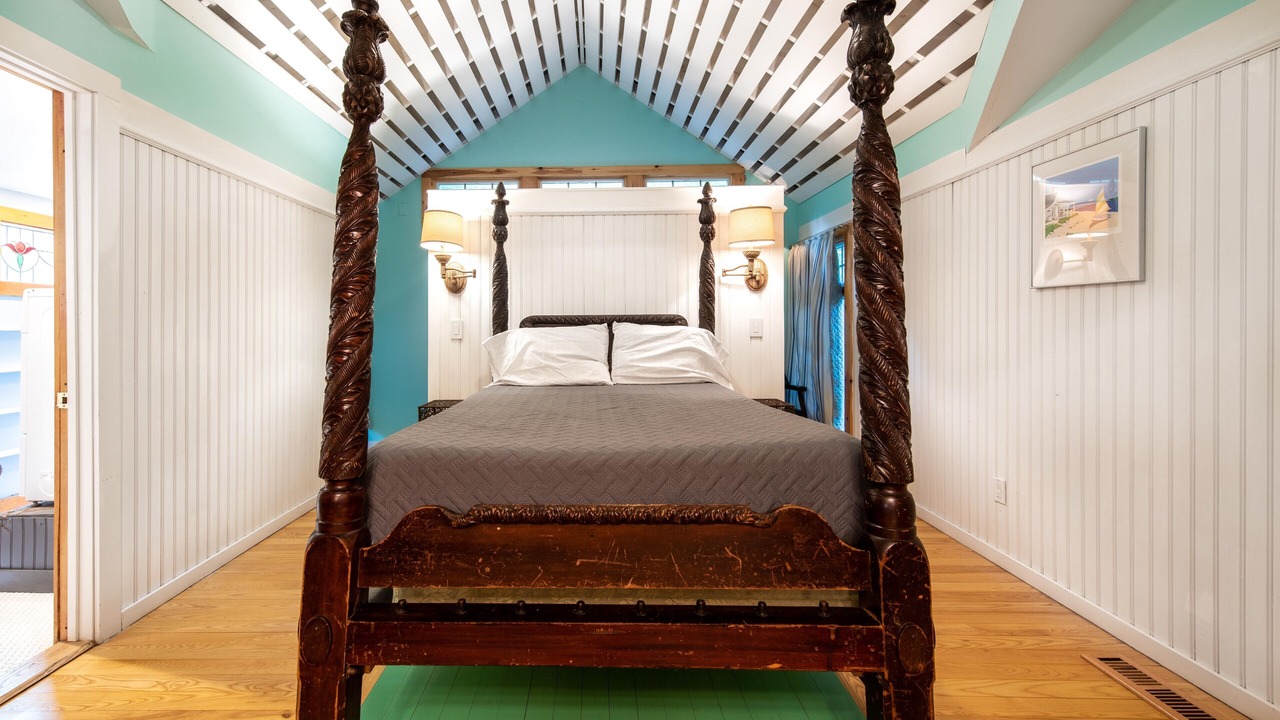 Photo of Others in Watch Hill