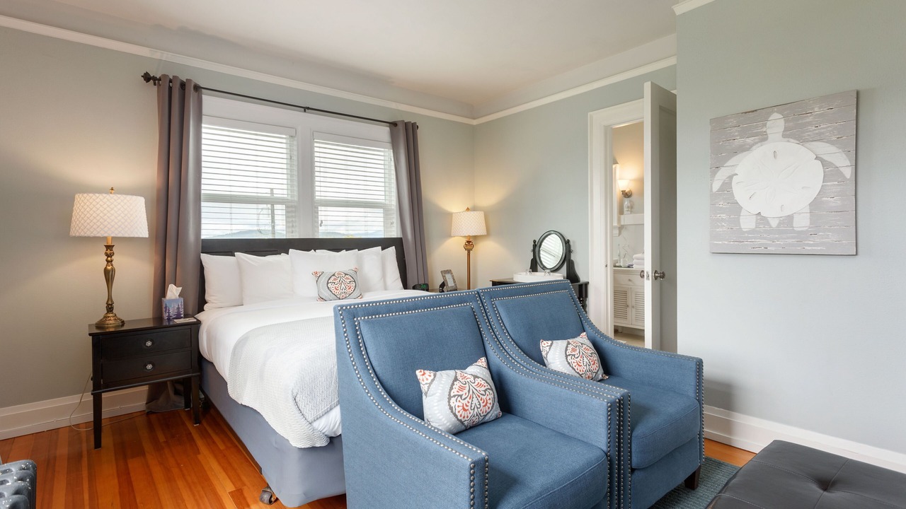 Photo of Bedroom in Anacortes