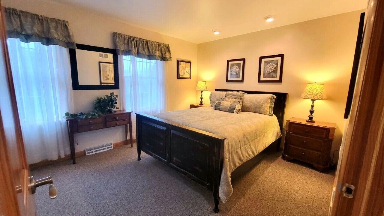 Photo of Others in Mansfield