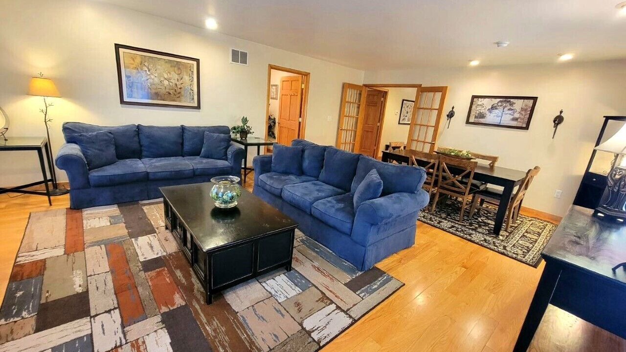 Photo of Others in Mansfield