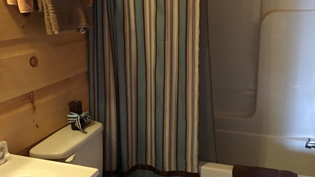 Photo of Bathroom in Muddy Pond