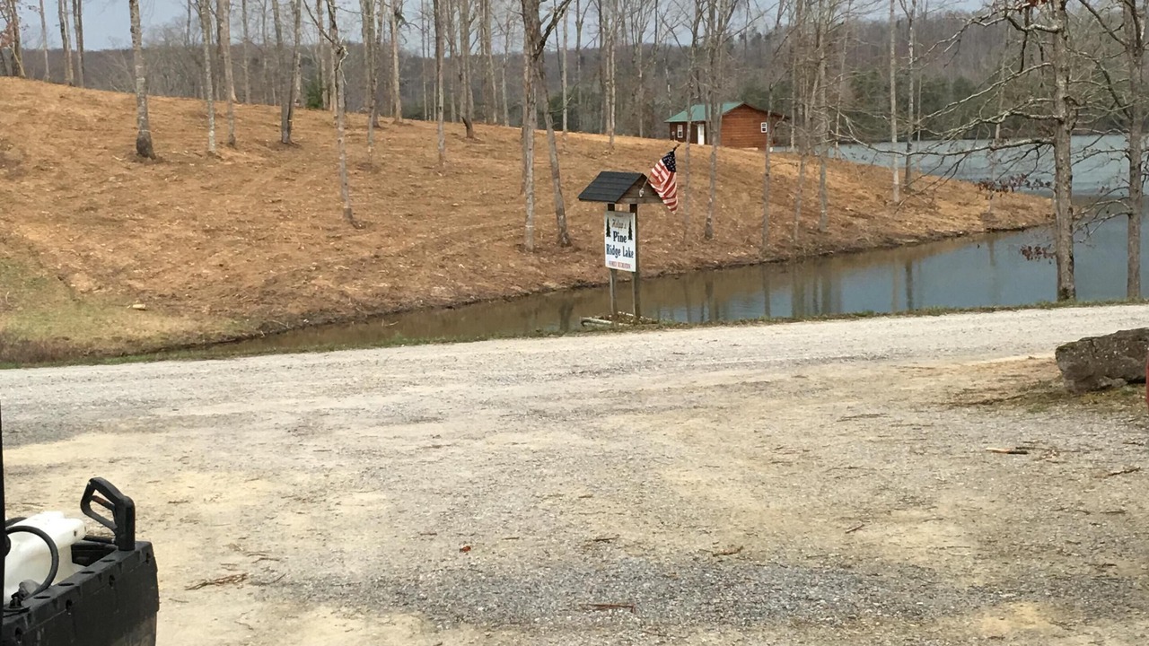Photo of Outdoor in Muddy Pond