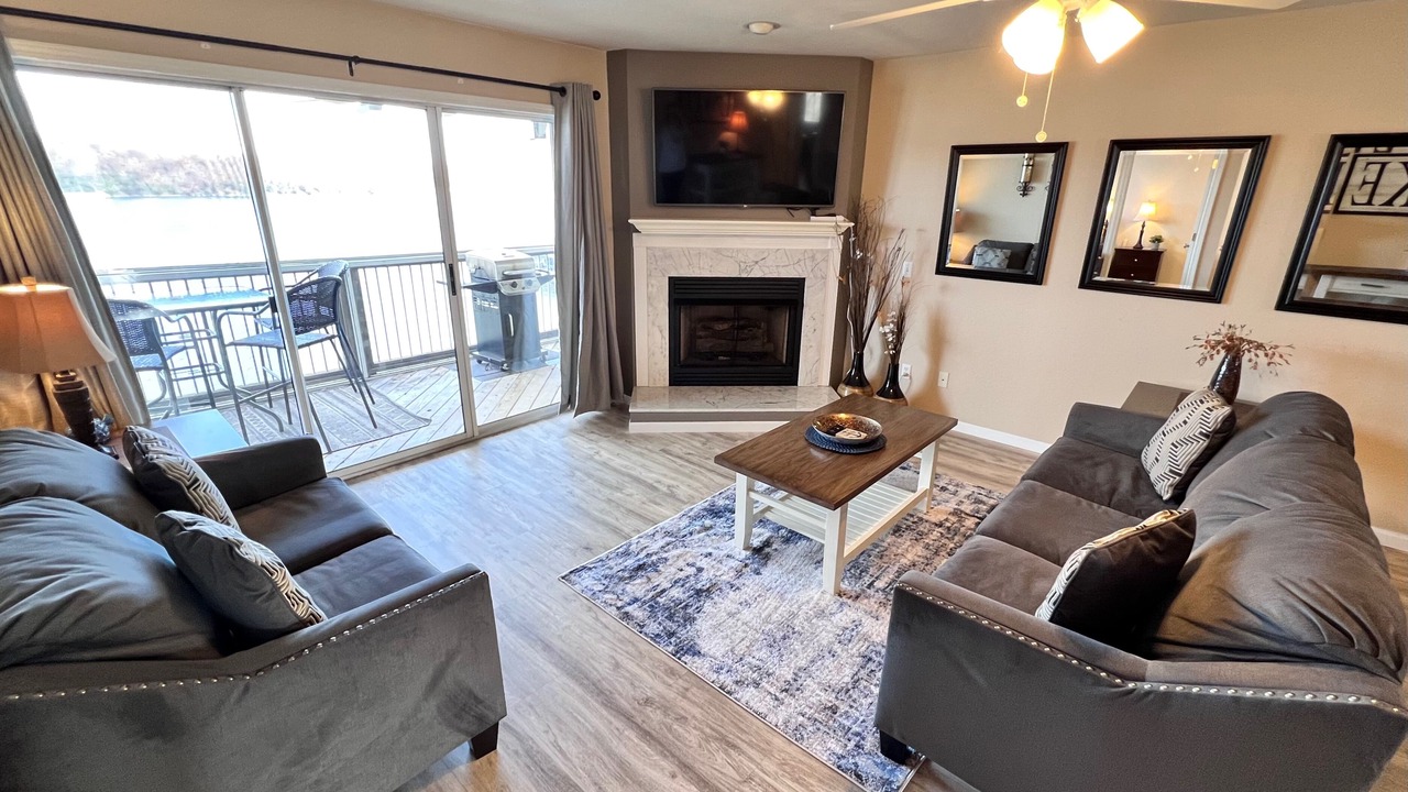 Photo of Livingroom in Osage Beach
