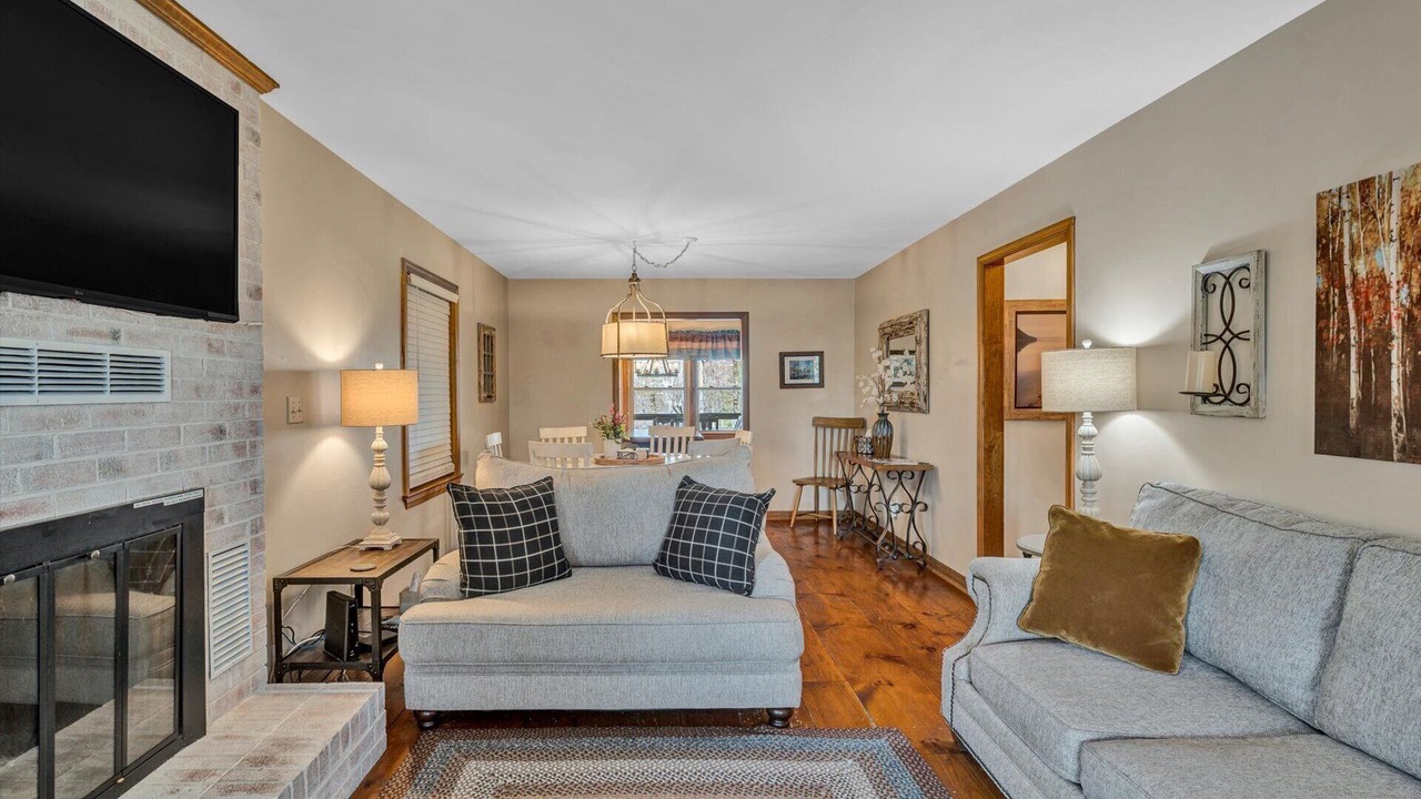 Photo of Bedroom in Huddleston