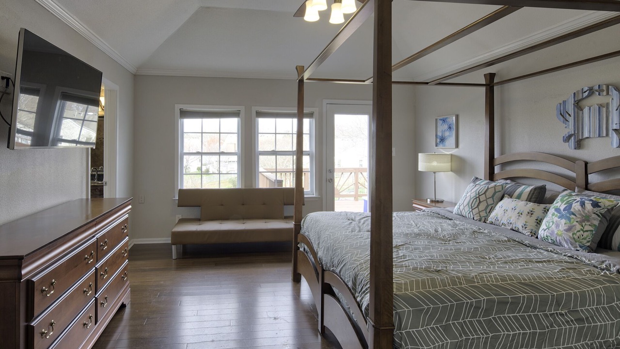 Photo of Bedroom in Northwest