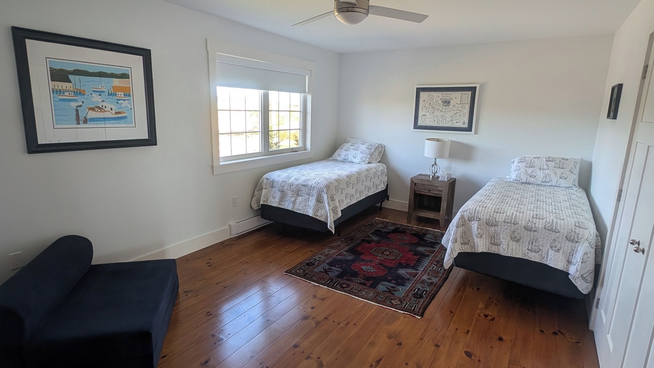 Photo of Bedroom in Little Pond