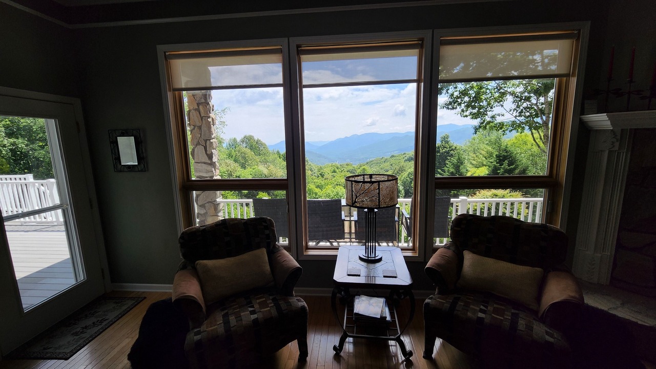 Photo of Bedroom in Walker-In-the-Hills