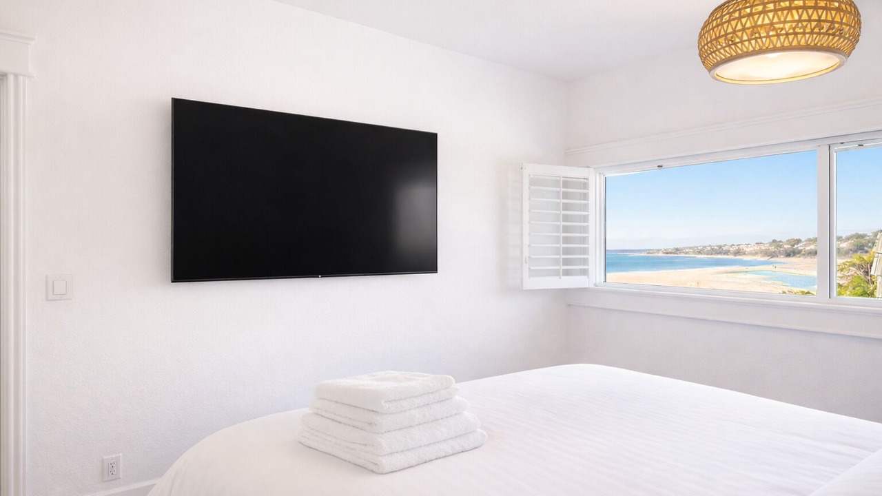 Photo of Bedroom in Opal Cliffs