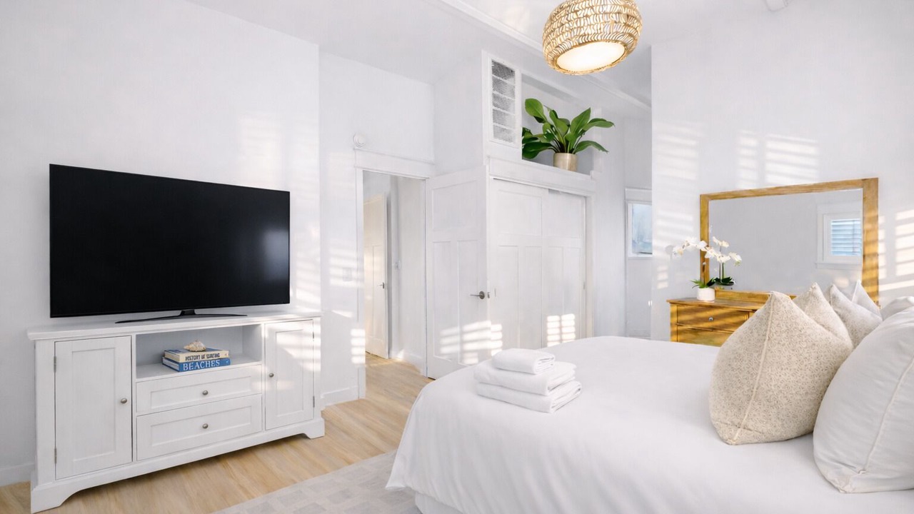 Photo of Bedroom in Opal Cliffs