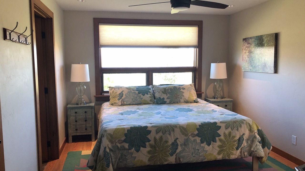 Photo of Others in Victor