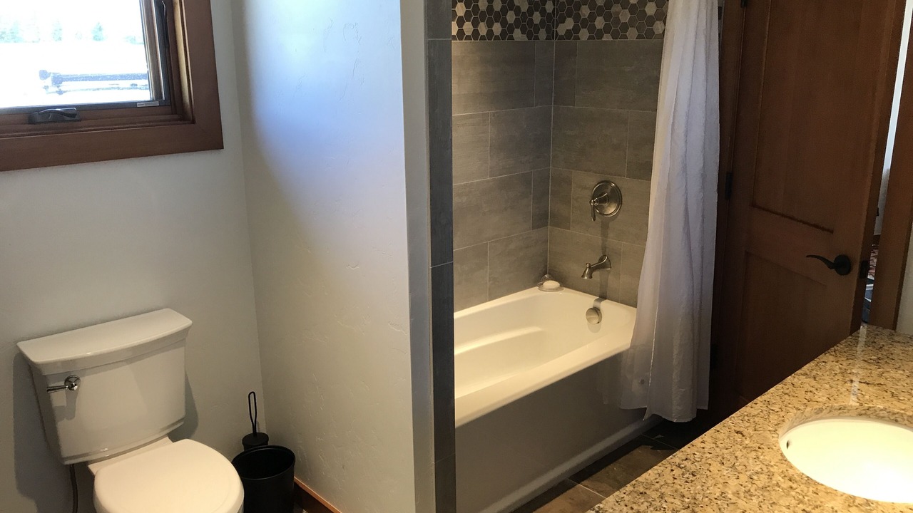 Photo of Others in Victor